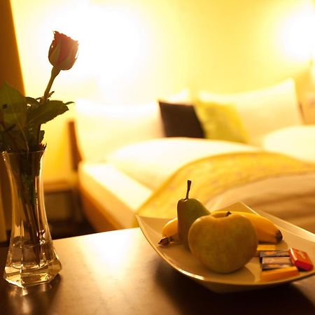 Hotel Restaurant Goldener Schluessel Altdorf Kültér fotó