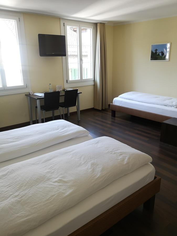 Hotel Restaurant Goldener Schluessel Altdorf Kültér fotó