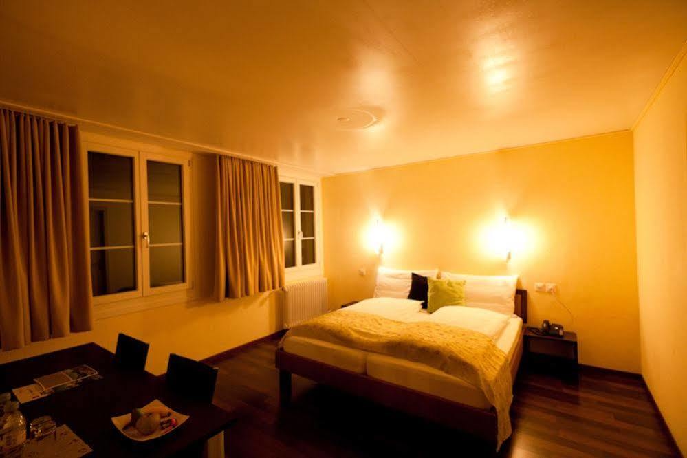 Hotel Restaurant Goldener Schluessel Altdorf Kültér fotó
