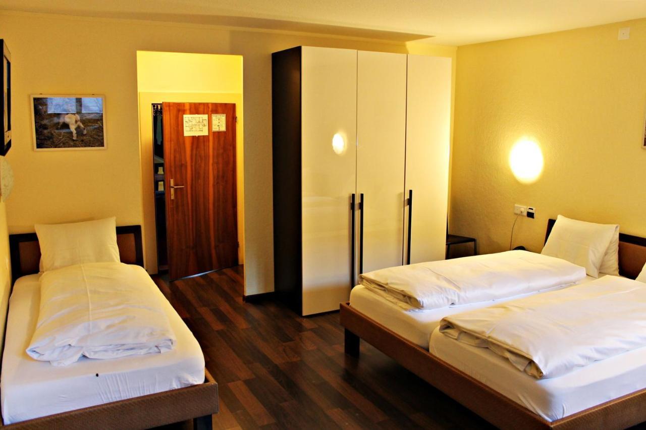Hotel Restaurant Goldener Schluessel Altdorf Kültér fotó