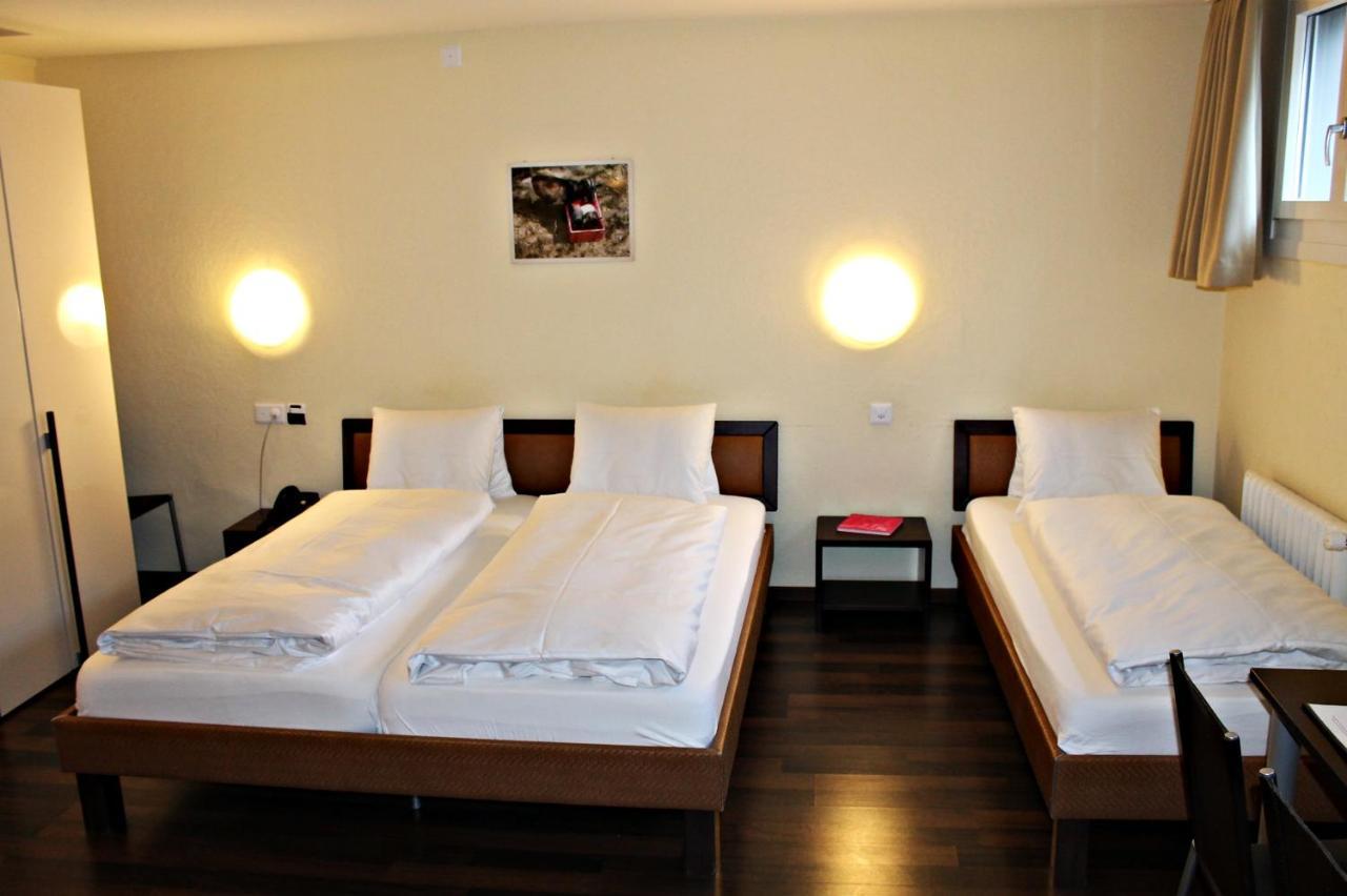 Hotel Restaurant Goldener Schluessel Altdorf Kültér fotó